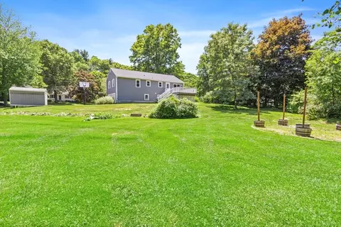 Exterior - 3 Thomas Dr, Franklin, MA 02038 photo 4 of 10