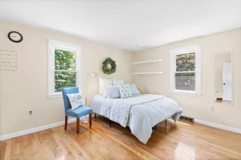 Bedroom - 3 Thomas Dr, Franklin, MA 02038 photo 2 of 5