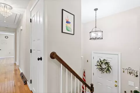 Entry Way - 3 Thomas Dr, Franklin, MA 02038 photo 1 of 2