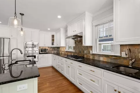 Kitchen - 19 Mayo Ave, Needham, MA 02492 photo 5 of 5