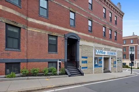 Exterior - 17 High St #2, Brookline, MA 02445 photo 1 of 2