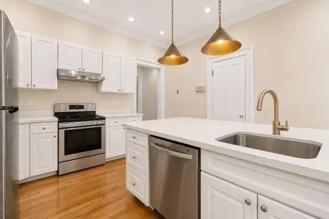 Kitchen - 17 High St #2, Brookline, MA 02445 photo 2 of 3