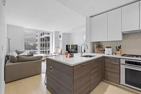 1 Franklin St #2110, Boston, MA 02110