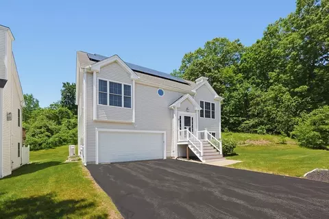 12 Zain Cir #12, Milford, MA 01757