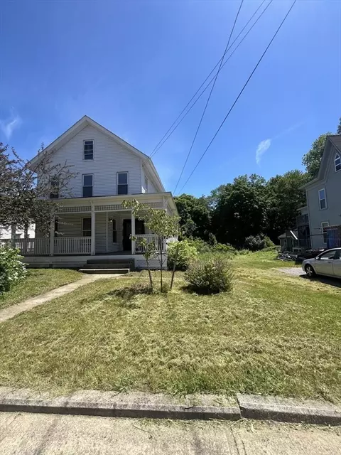 174 Hamilton St, Southbridge, MA 01550