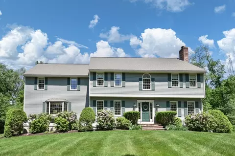 19 Knollcrest Dr, Andover, MA 01810