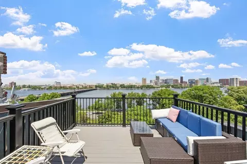 462 Beacon St #31, Boston, MA 02115