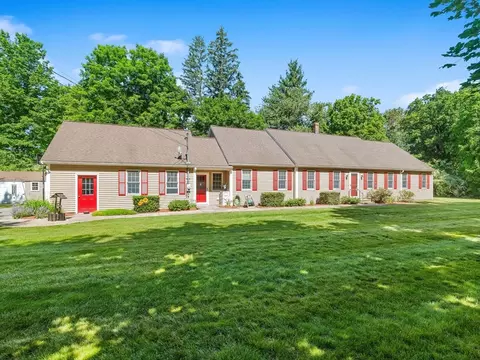 750 Northfield Rd, Lunenburg, MA 01462