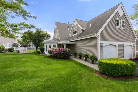 17 Bay Pointe Dr Ext #17, Buzzards Bay, MA 02532 photo 2