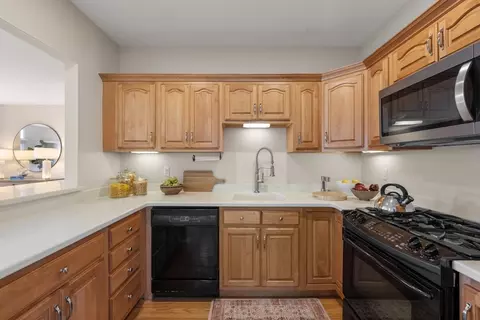 17 Bay Pointe Dr Ext #17, Buzzards Bay, MA 02532 photo 10