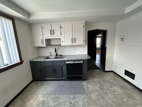 29 Oakland Ave, Everett, MA 02149 photo 12