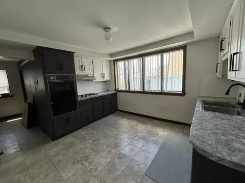 29 Oakland Ave, Everett, MA 02149 photo 10