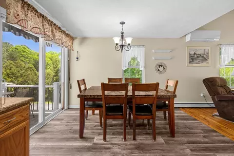 Dining - 30 Minot Ave, Wareham, MA 02571 photo 3 of 3