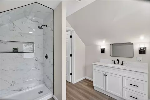 Bath - 163 Powell Ave, Springfield, MA 01118 photo 3 of 6