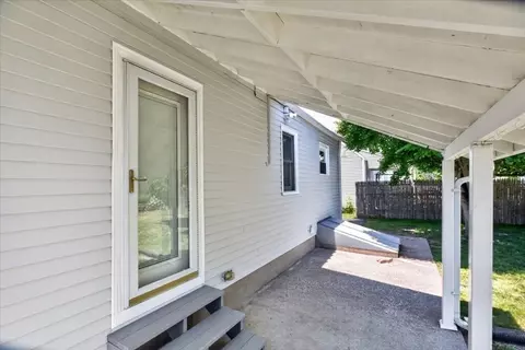 Exterior - 163 Powell Ave, Springfield, MA 01118 photo 11 of 12