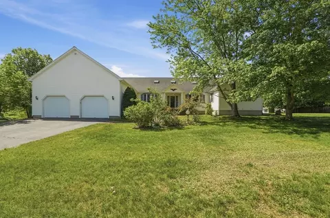 1 Daniel Ter, West Bridgewater, MA 02379