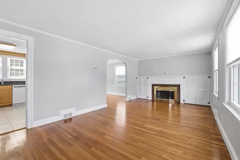 Living - 31 Beech St, Dedham, MA 02026 photo 1 of 6