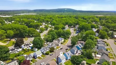 View/Area - 31 Beech St, Dedham, MA 02026 photo 4 of 4