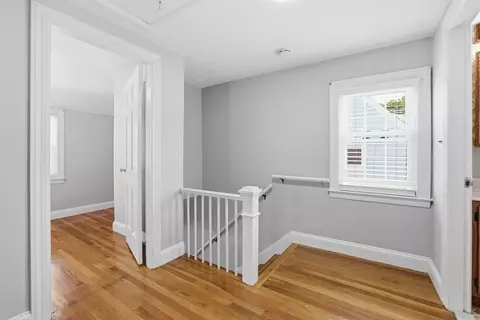 Entry Way - 31 Beech St, Dedham, MA 02026 photo 3 of 3