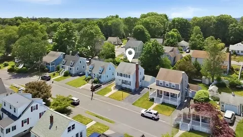 View/Area - 31 Beech St, Dedham, MA 02026 photo 2 of 4
