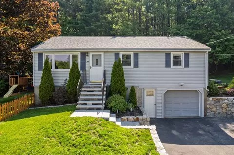 21 Michigan Dr, Hudson, MA 01749