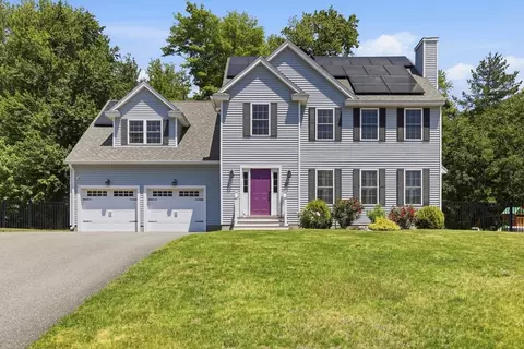 37 Hemlock Dr, Ayer, MA 01432