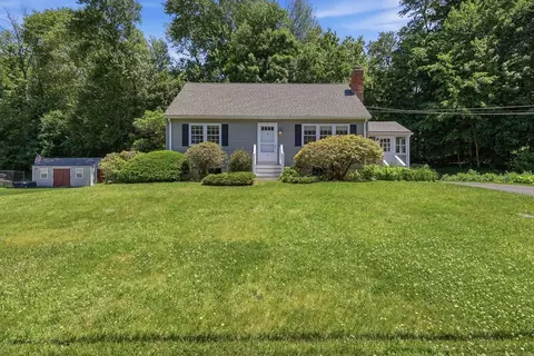27 Richardson Rd, Hudson, MA 01749