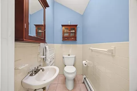 Bath - 39 Everett St, Marshfield, MA 02050 photo 1 of 2