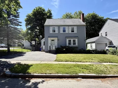 34 Walworth St, Worcester, MA 01602