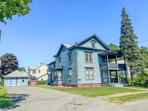 22 Union St, Greenfield, MA 01301