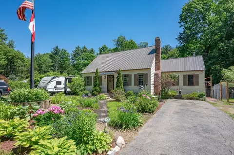 25 Hickory Dr, Townsend, MA 01469