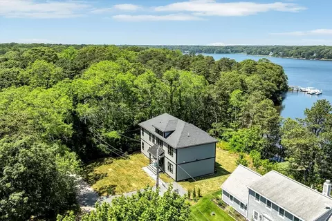 2 Buttercup Ln, Yarmouth, MA 02664