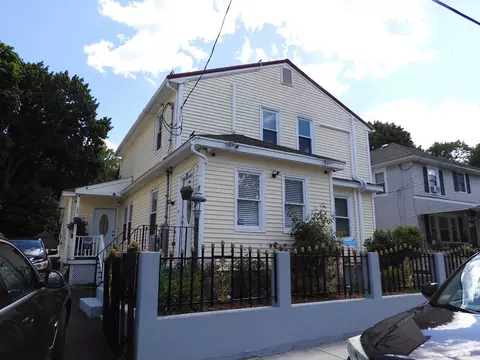 194 Oakland Ave, Methuen, MA 01844