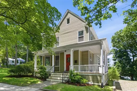 305 Central St, Newton, MA 02466