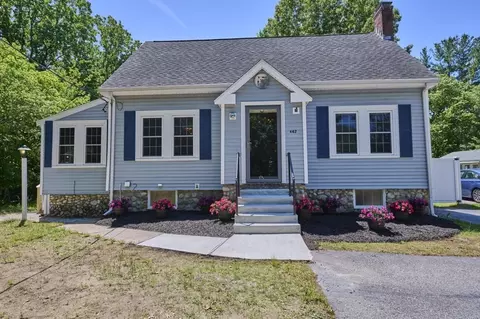 462 Park St, North Reading, MA 01864
