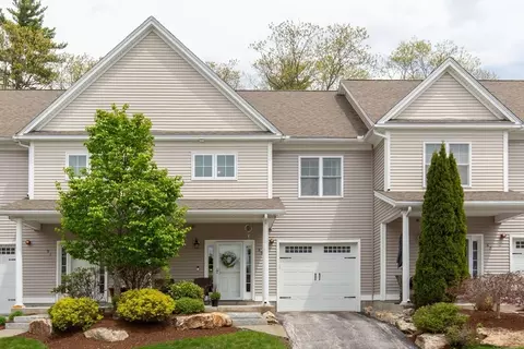 89 Woodview Way #89, Manchester, NH 03102