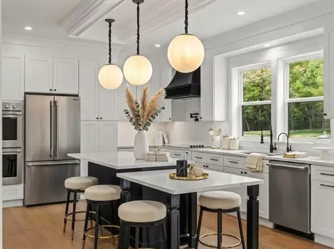 Kitchen - 4 Eagleton S, Spencer, MA 01562 photo 1 of 4