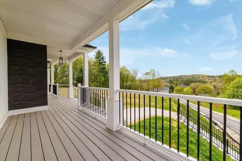 Exterior - 4 Eagleton S, Spencer, MA 01562 photo 3 of 4