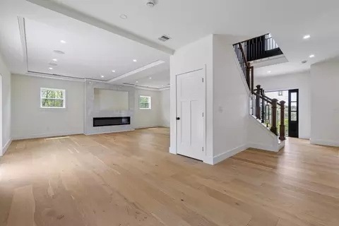 Living - 4 Eagleton S, Spencer, MA 01562 photo 1 of 1