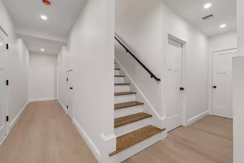 Entry Way - 4 Eagleton S, Spencer, MA 01562 photo 4 of 4