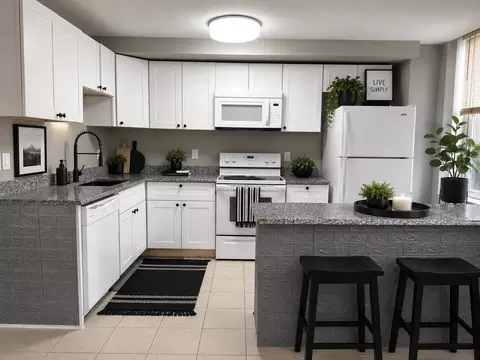 Kitchen - 140 Chestnut St #M4, Springfield, MA 01103 photo 1 of 2