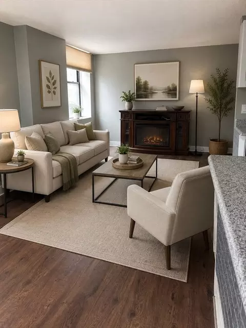 Living - 140 Chestnut St #M4, Springfield, MA 01103 photo 1 of 5