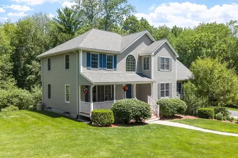 5 Laury Ln, Littleton, MA 01460