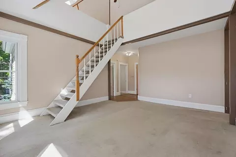 Living - 173 High St, Reading, MA 01867 photo 7 of 8