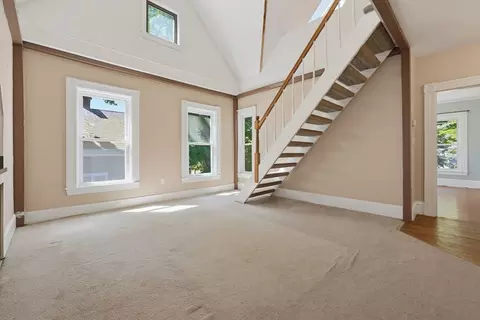 Living - 173 High St, Reading, MA 01867 photo 6 of 8