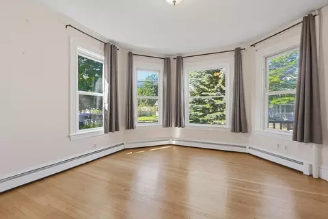 Living - 173 High St, Reading, MA 01867 photo 3 of 8