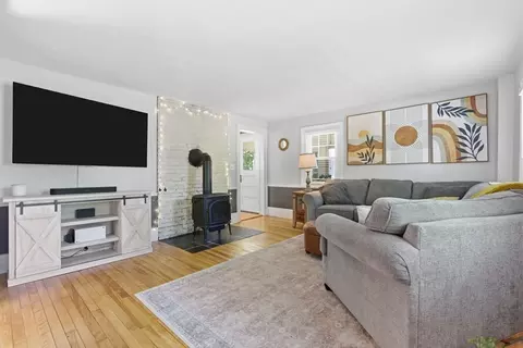 51 Grove St, Reading, MA 01867 photo 14