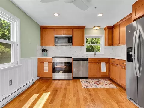 25 King Ter, Beverly, MA 01915 photo 6
