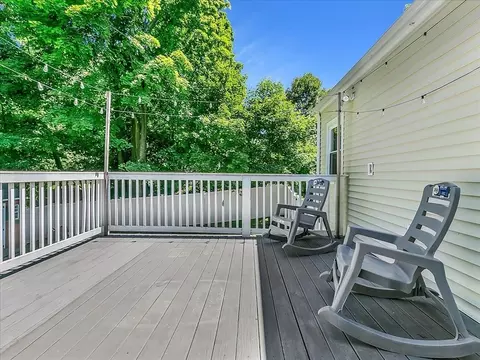 25 King Ter, Beverly, MA 01915 photo 3