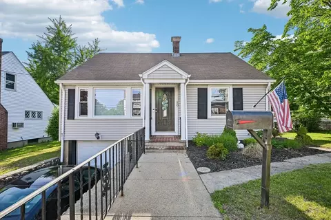 50 Mishawum Rd, Woburn, MA 01801